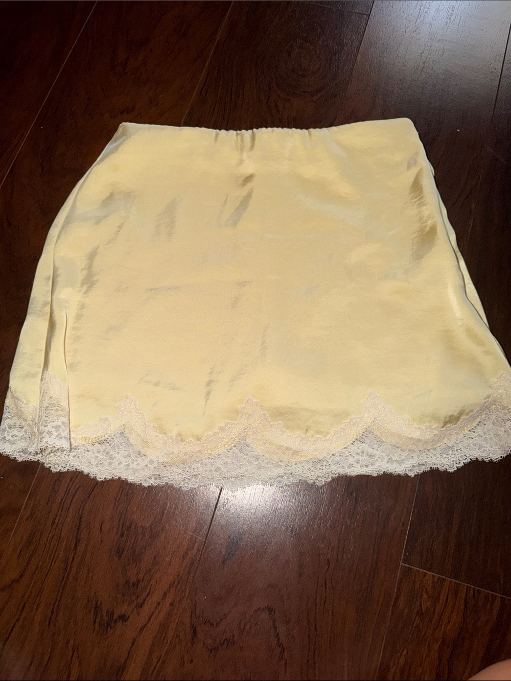 Abercrombie & Fitch Pale Yellow Lace-Trim Skirt